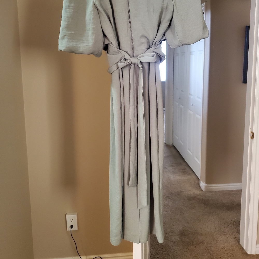 Dress - Picture 2 of 6